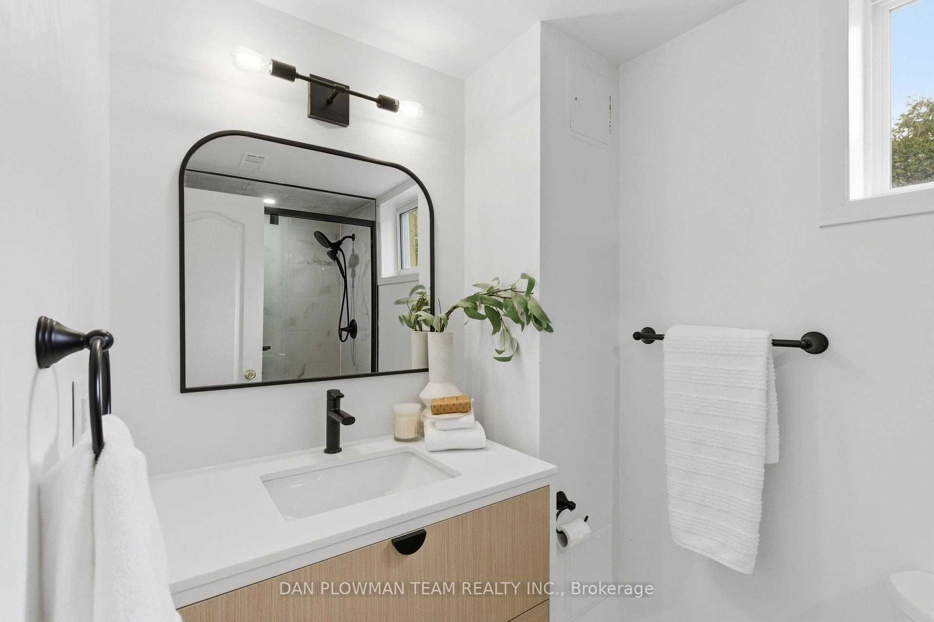 986 Central Park Boulevard photo 38