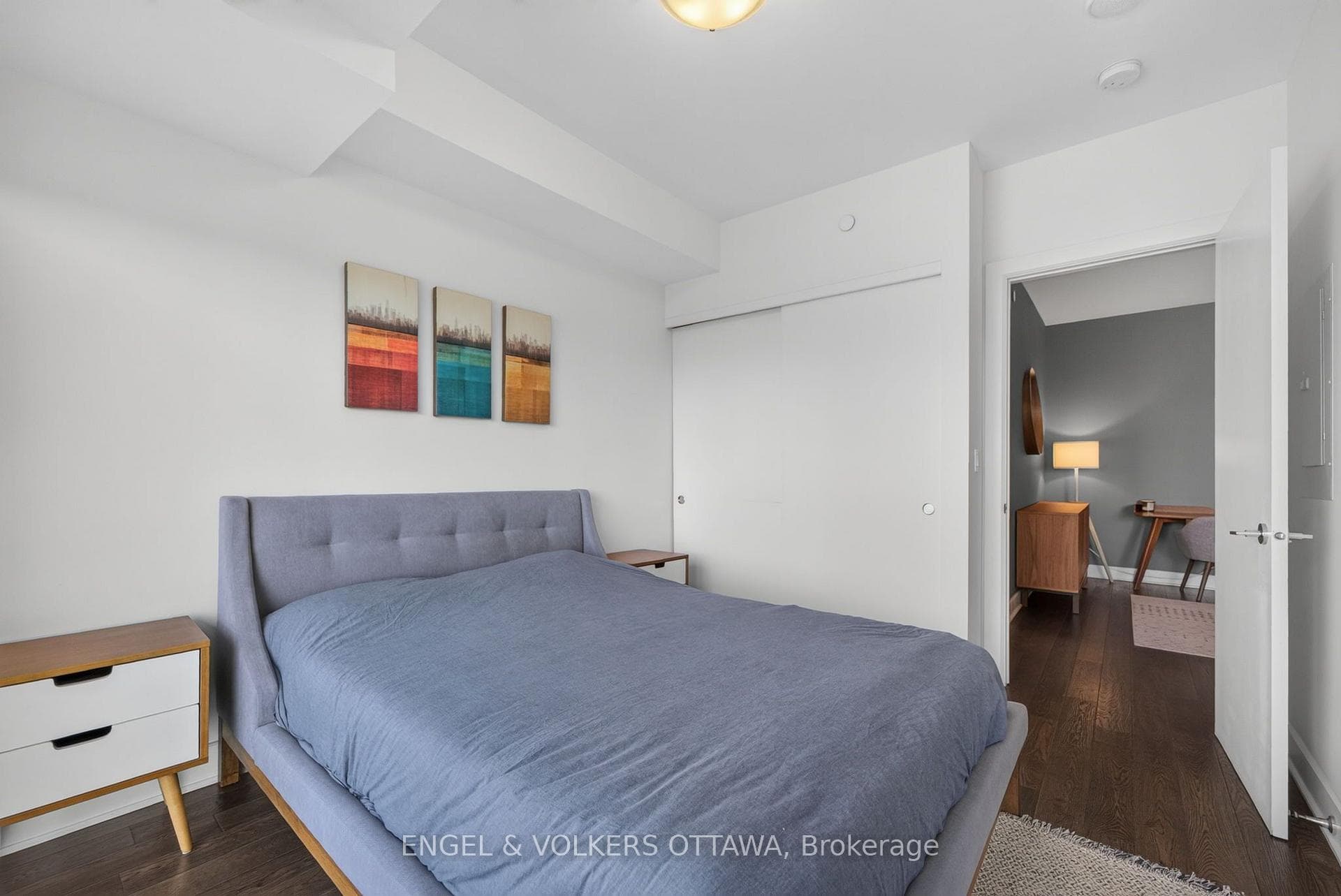 255 Bay Street Unit 816 photo 16