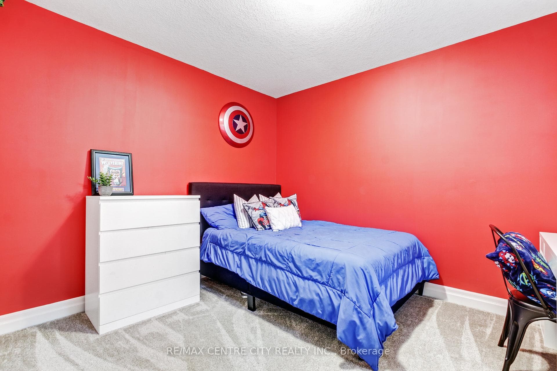 12 LINCOLN'S COVE N/A photo 27