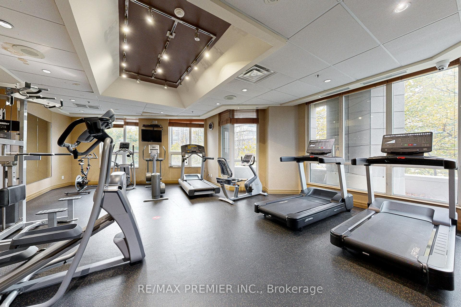 OPTIONAL EXERCISE EQUIPMENT TO PERSONALIZE USE