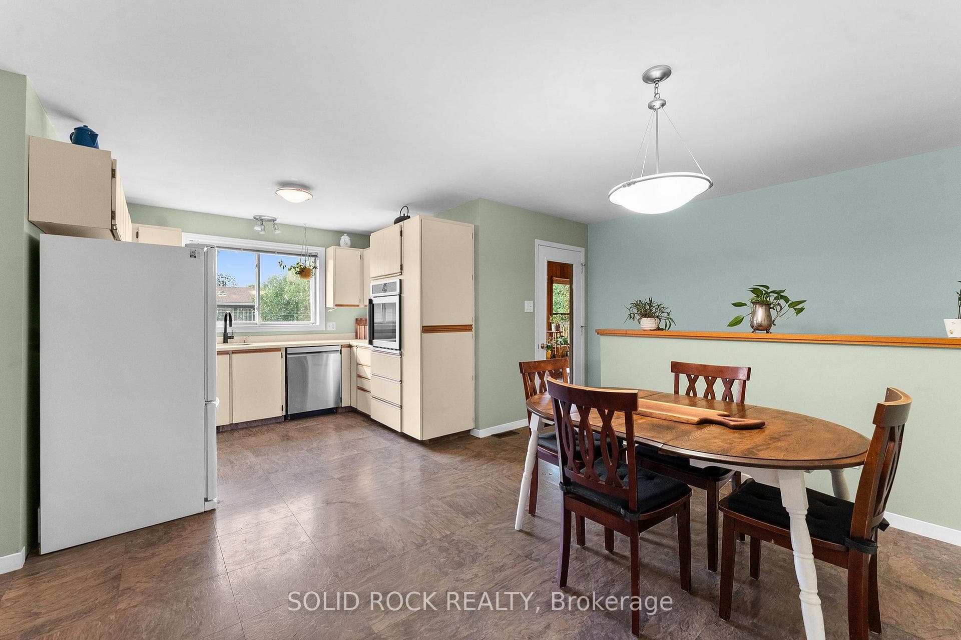 112 Kedey Street photo 6