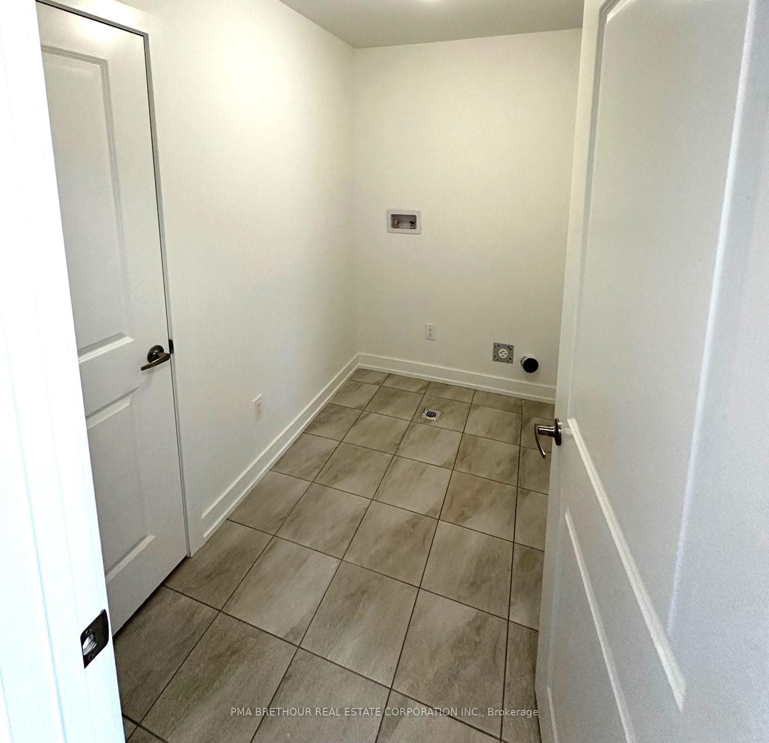 50 Morrison Crescent photo 18