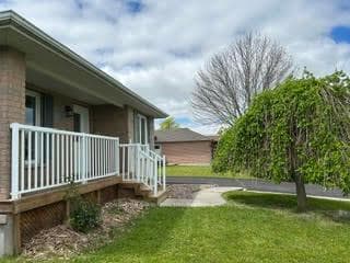 329 Mary Street photo 3