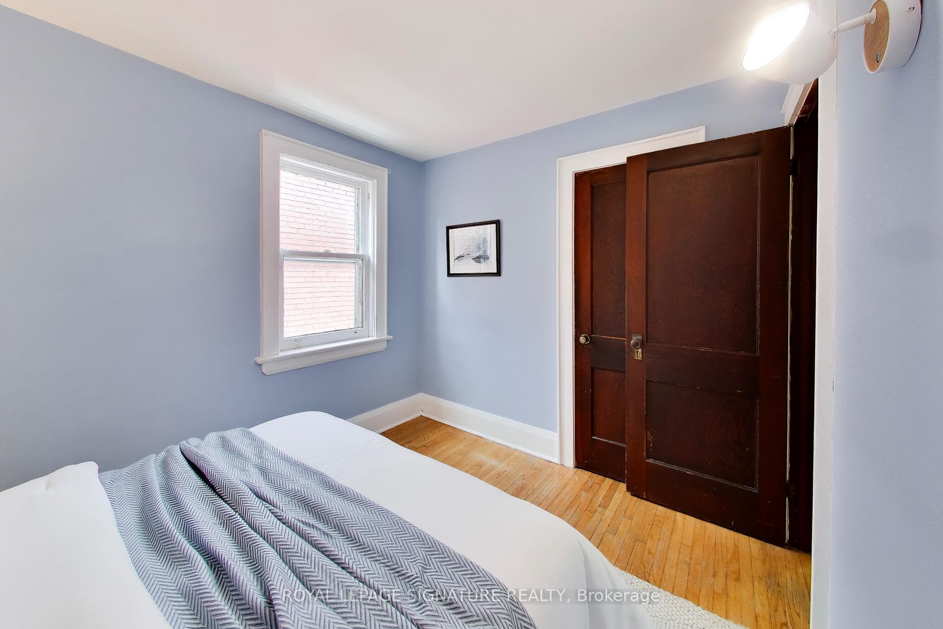 2102 Gerrard Street photo 13