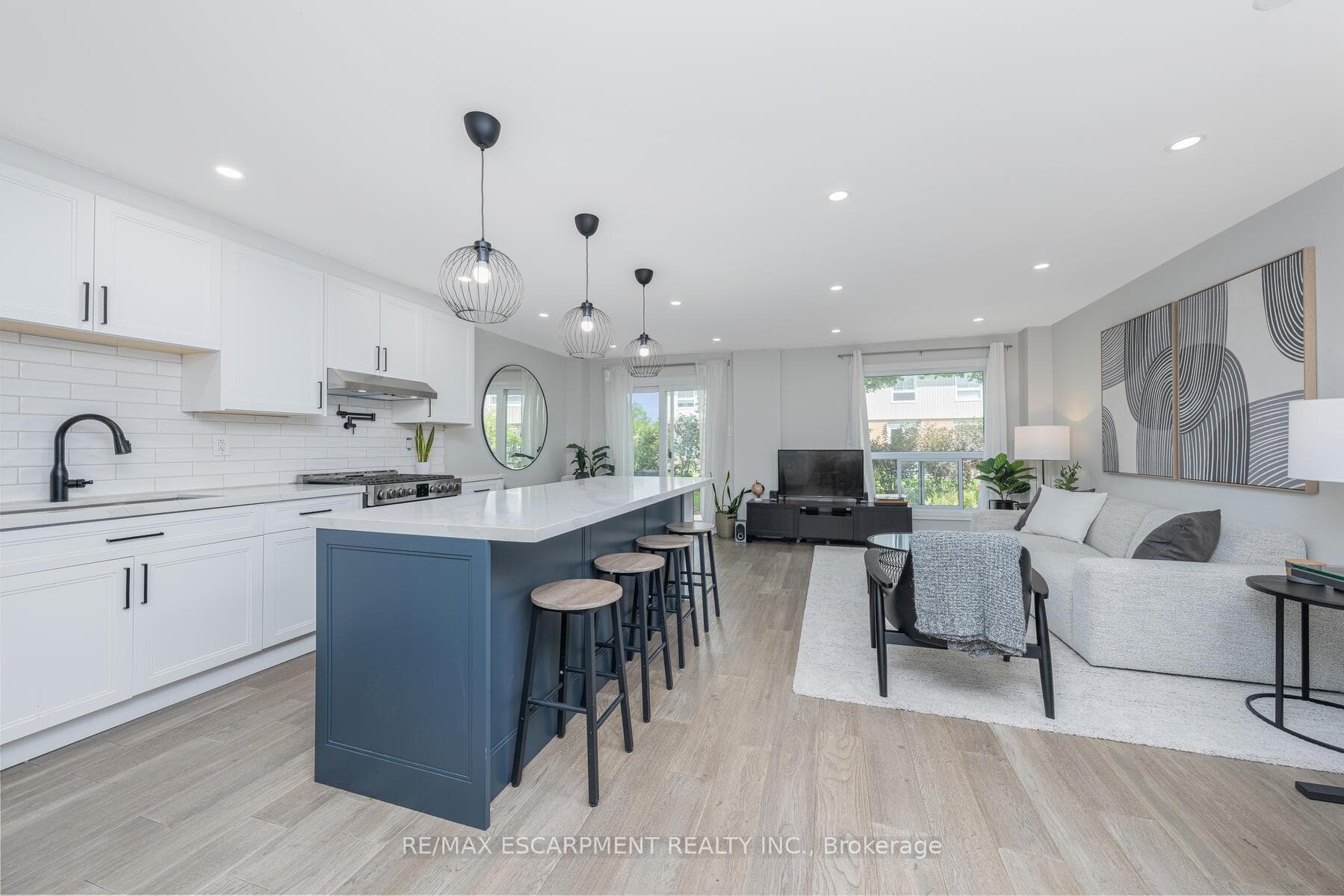 725 Vermouth Avenue Unit 48 photo 4