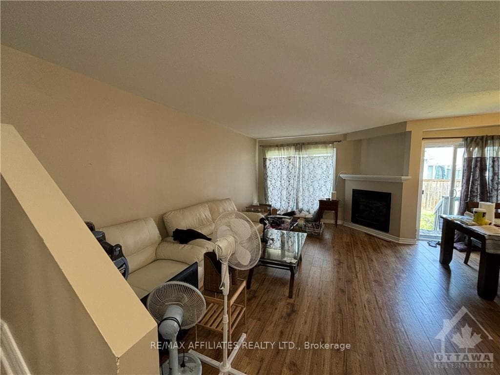 185 TACOM Circle photo 4
