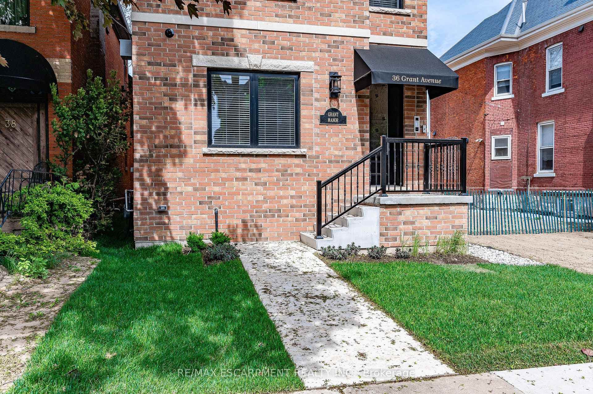 36 Grant Avenue Unit 1A photo 13