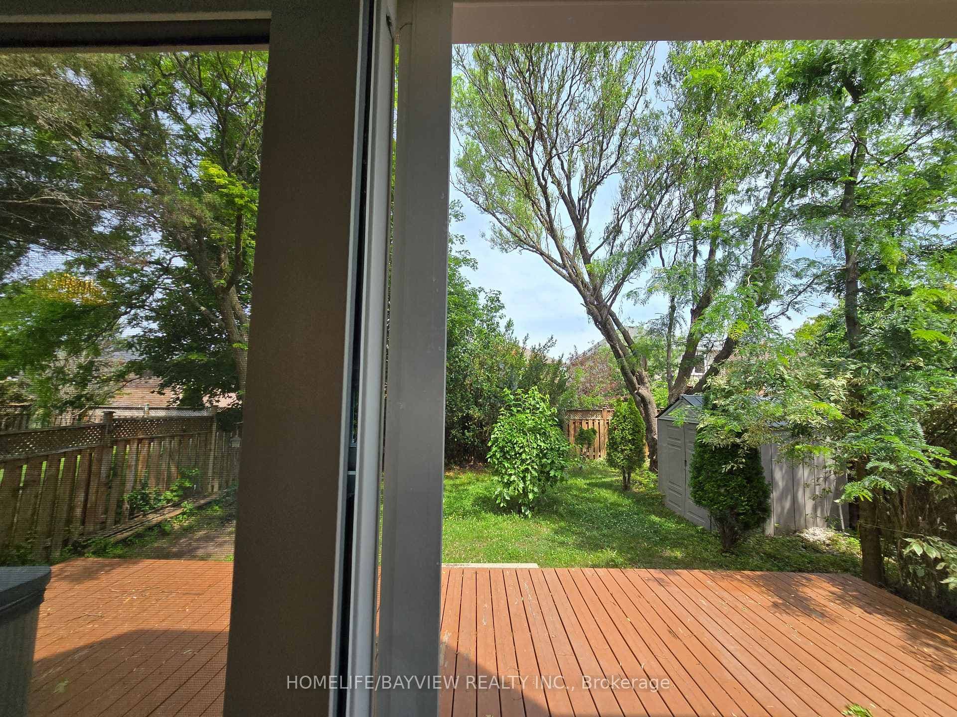 176 Humberland Drive photo 27