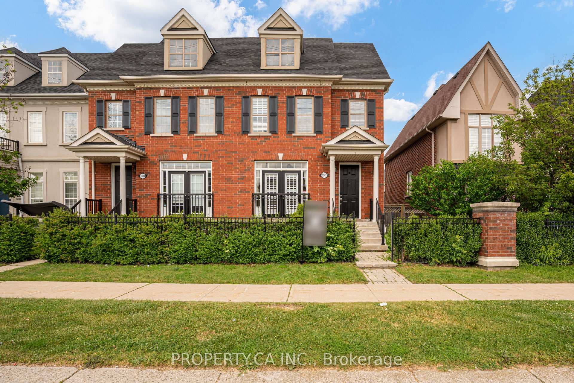 3347 Eglinton Avenue photo 1