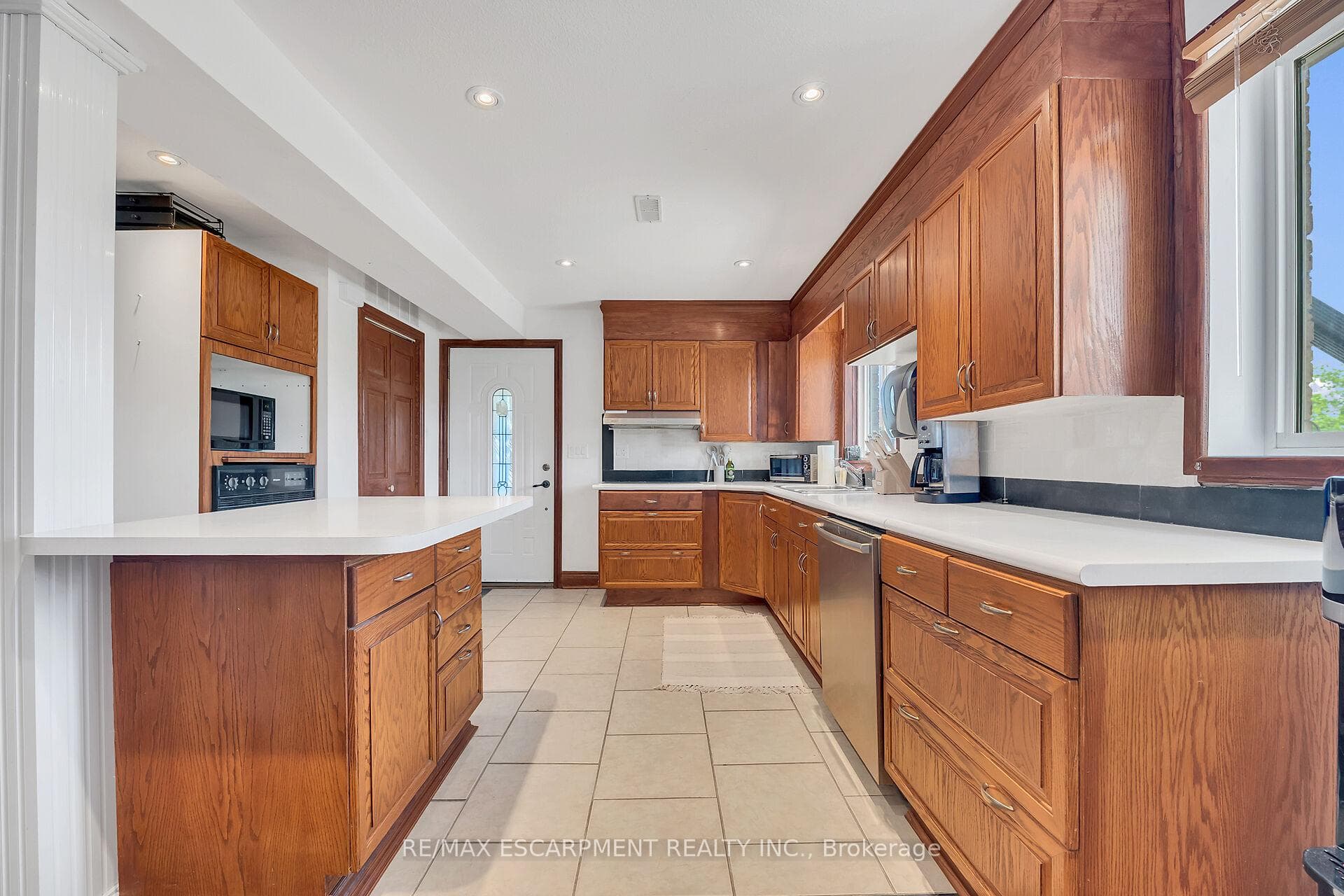 617 Eighth Road photo 28