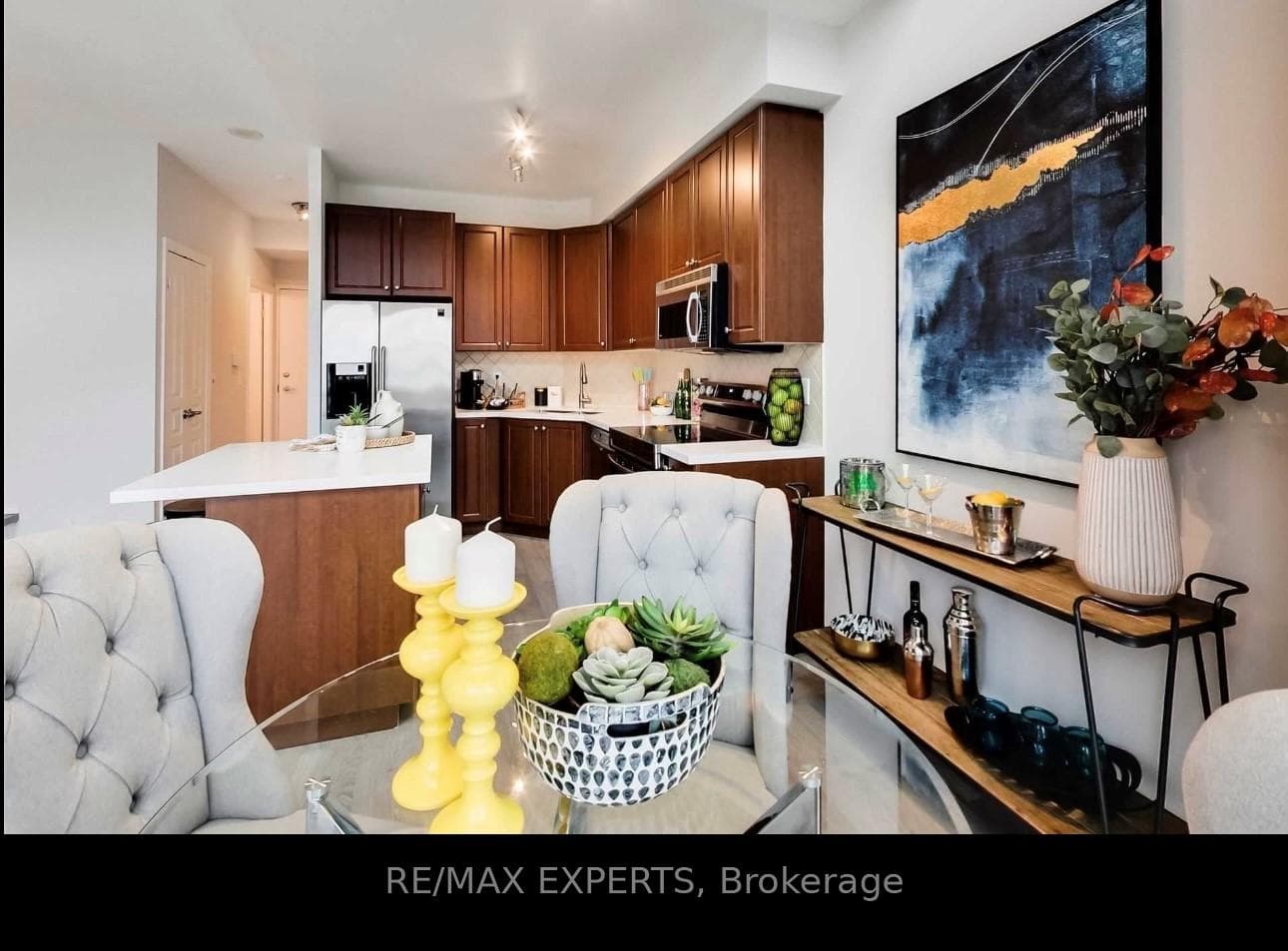 220 Burnhamthorpe Road Unit 722 photo 18