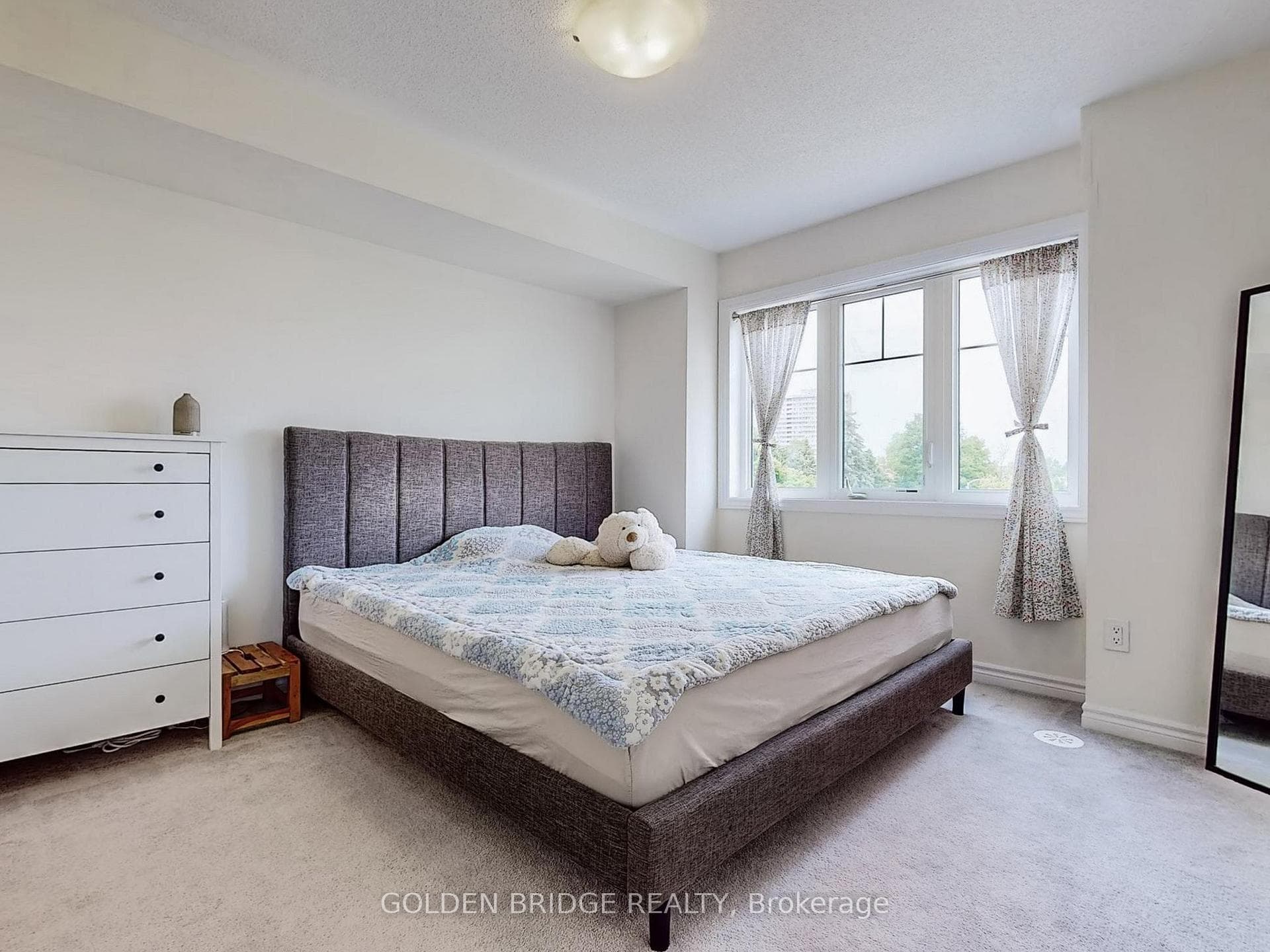 17 Eaton Park Lane Unit 4 photo 9