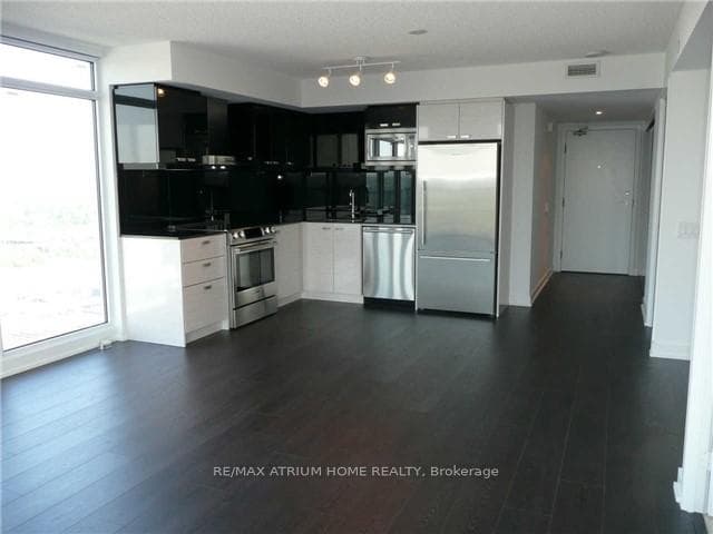72 Esther Shiner Boulevard Unit 2012 photo 4