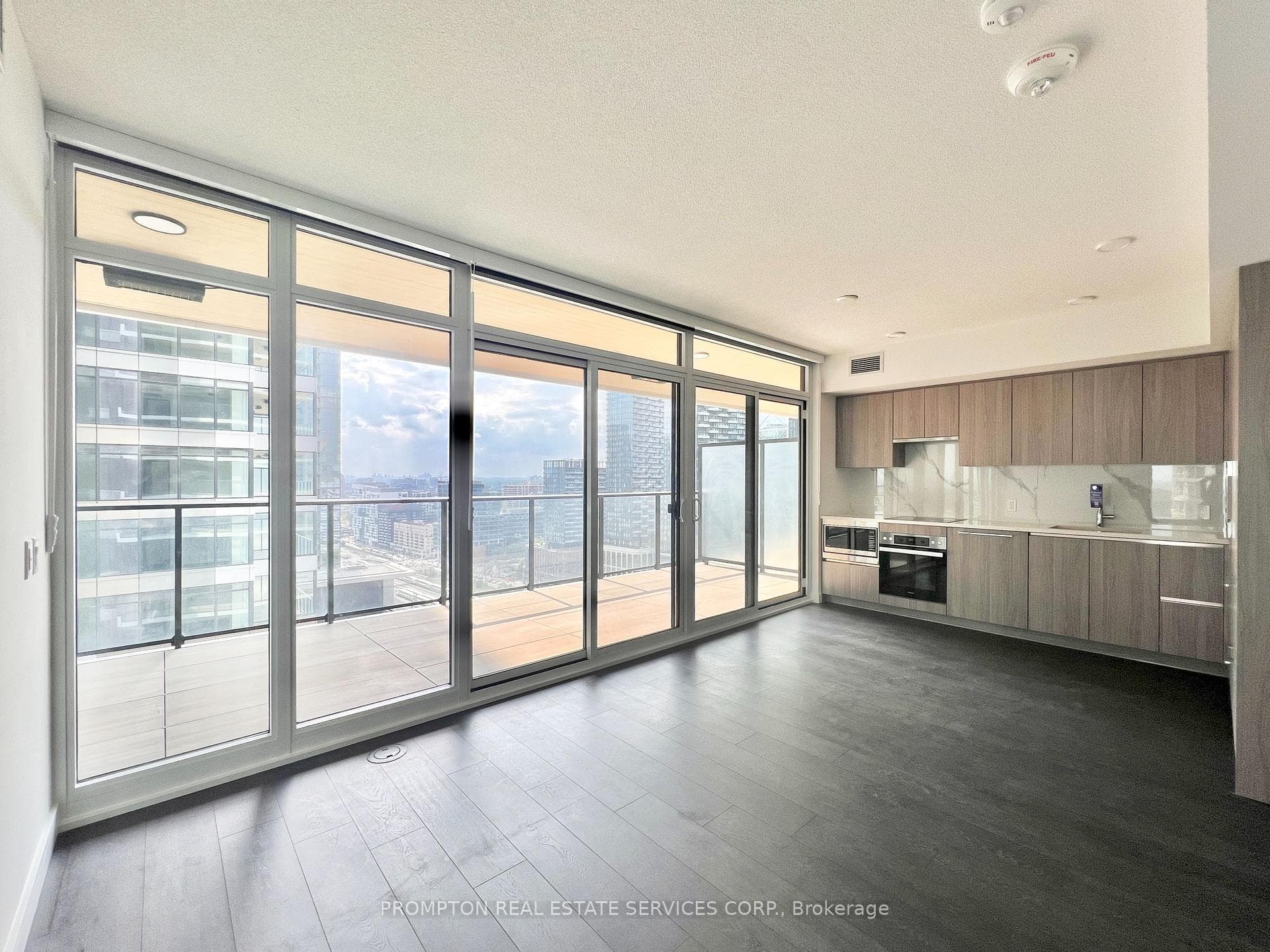 1 Concord Cityplace Way Unit 2810 photo 1