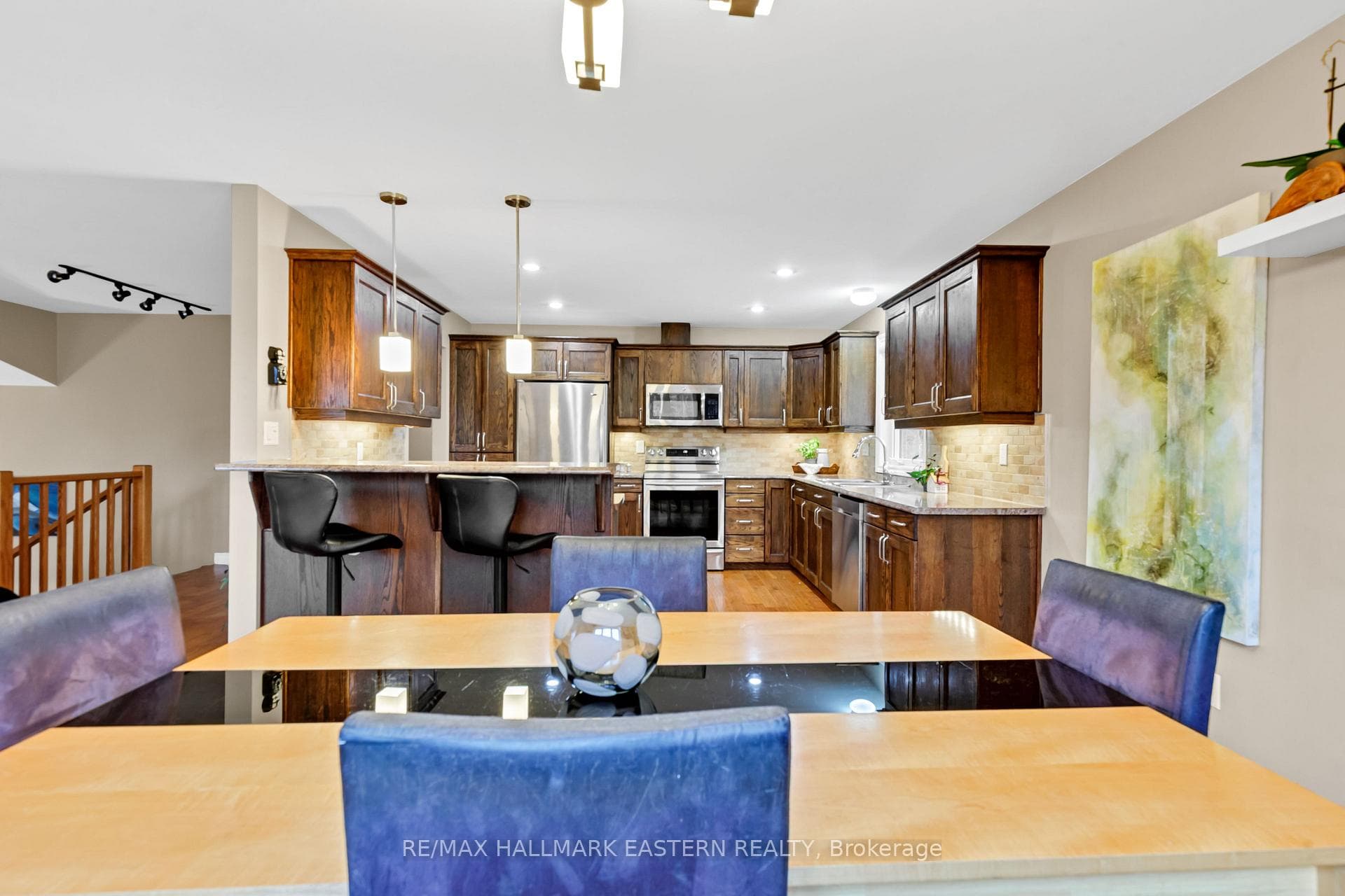 55 Goodman Road photo 10