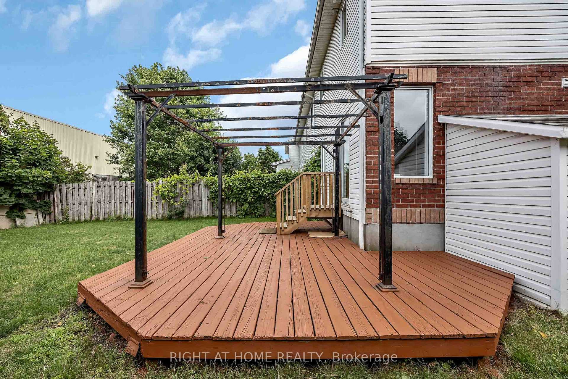 1 Kincardine Drive photo 25