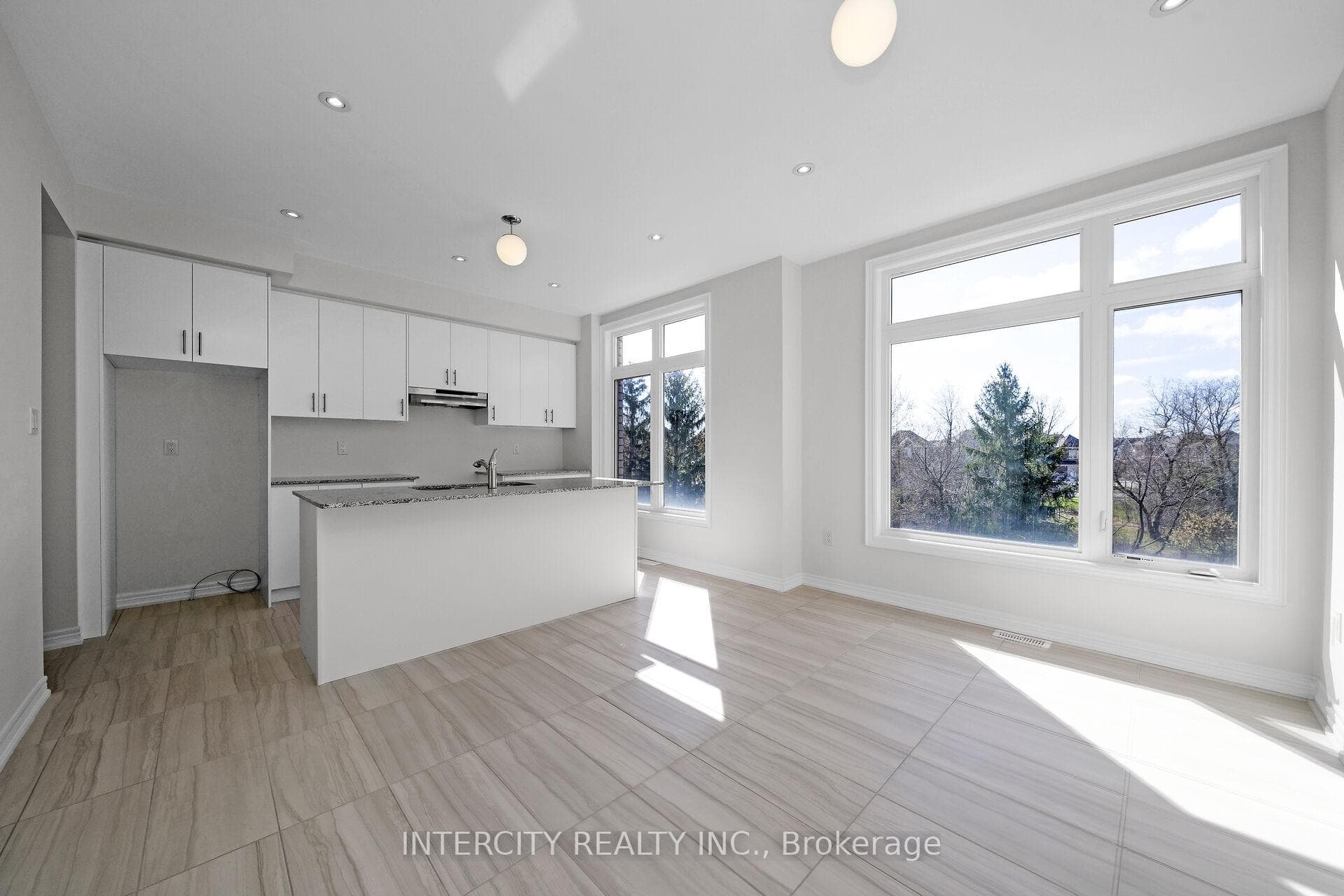 28 Queenpost Drive Unit 30 photo 10