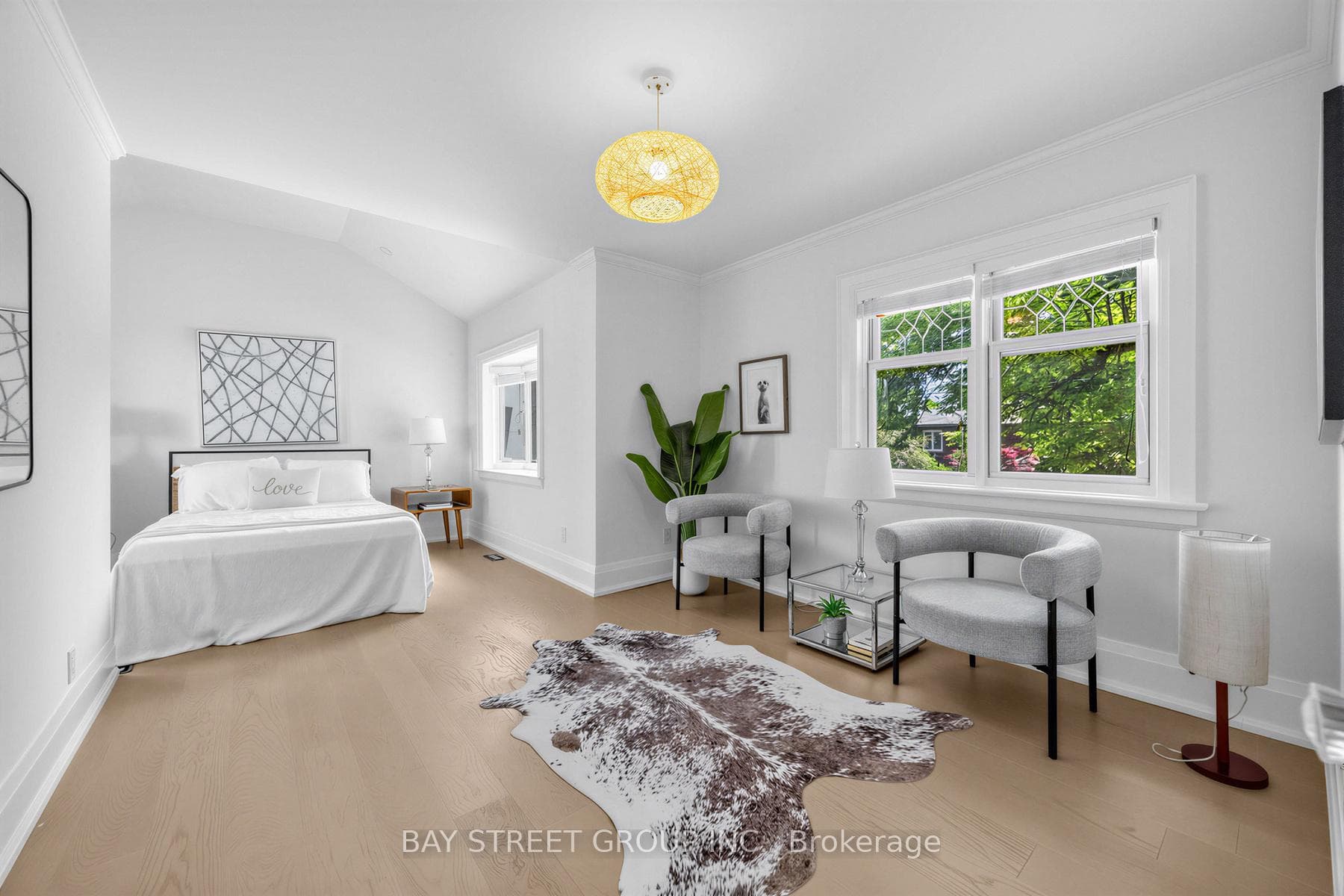 136 Humbercrest Boulevard photo 24