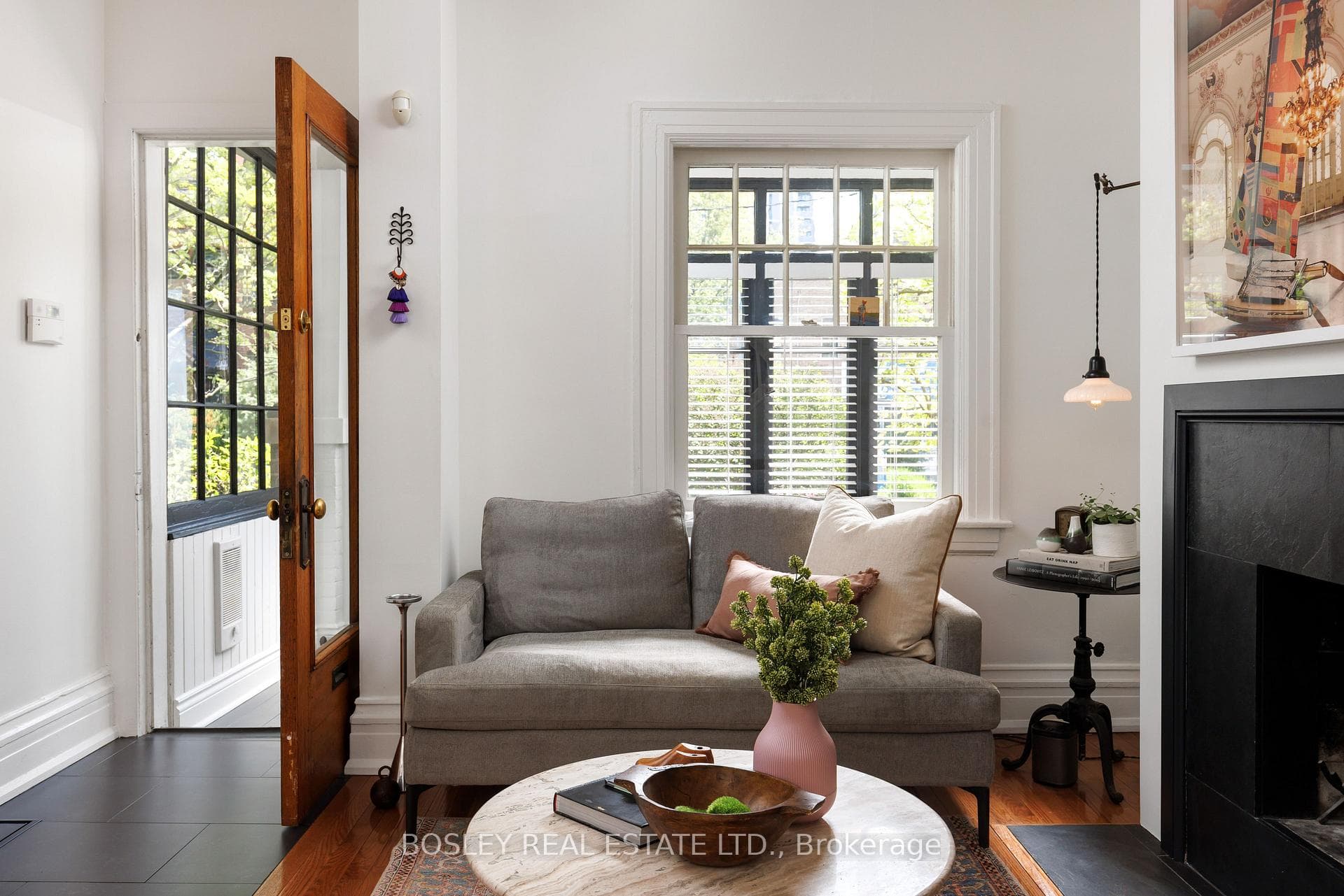 356 Ontario Street photo 7