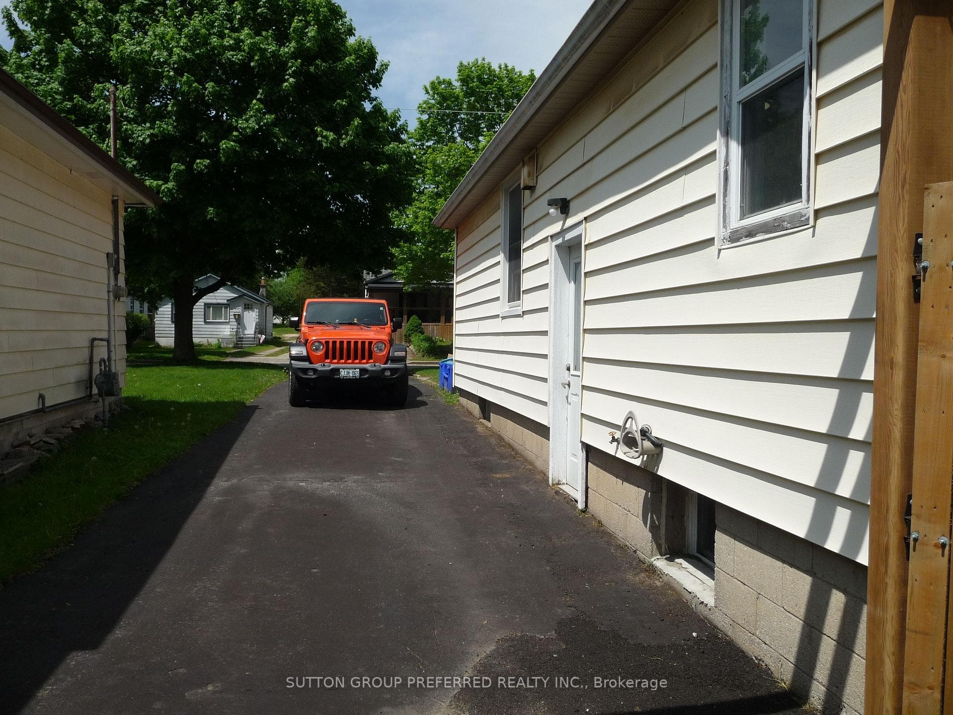 206 Emerson Avenue photo 28