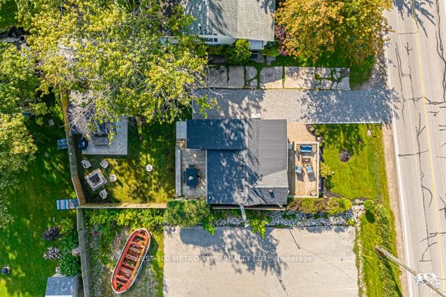 12187 Lakeshore Road photo 31