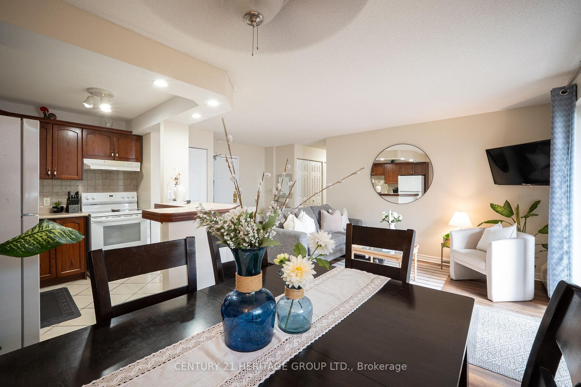 648 Grey Street Unit 203 photo 10