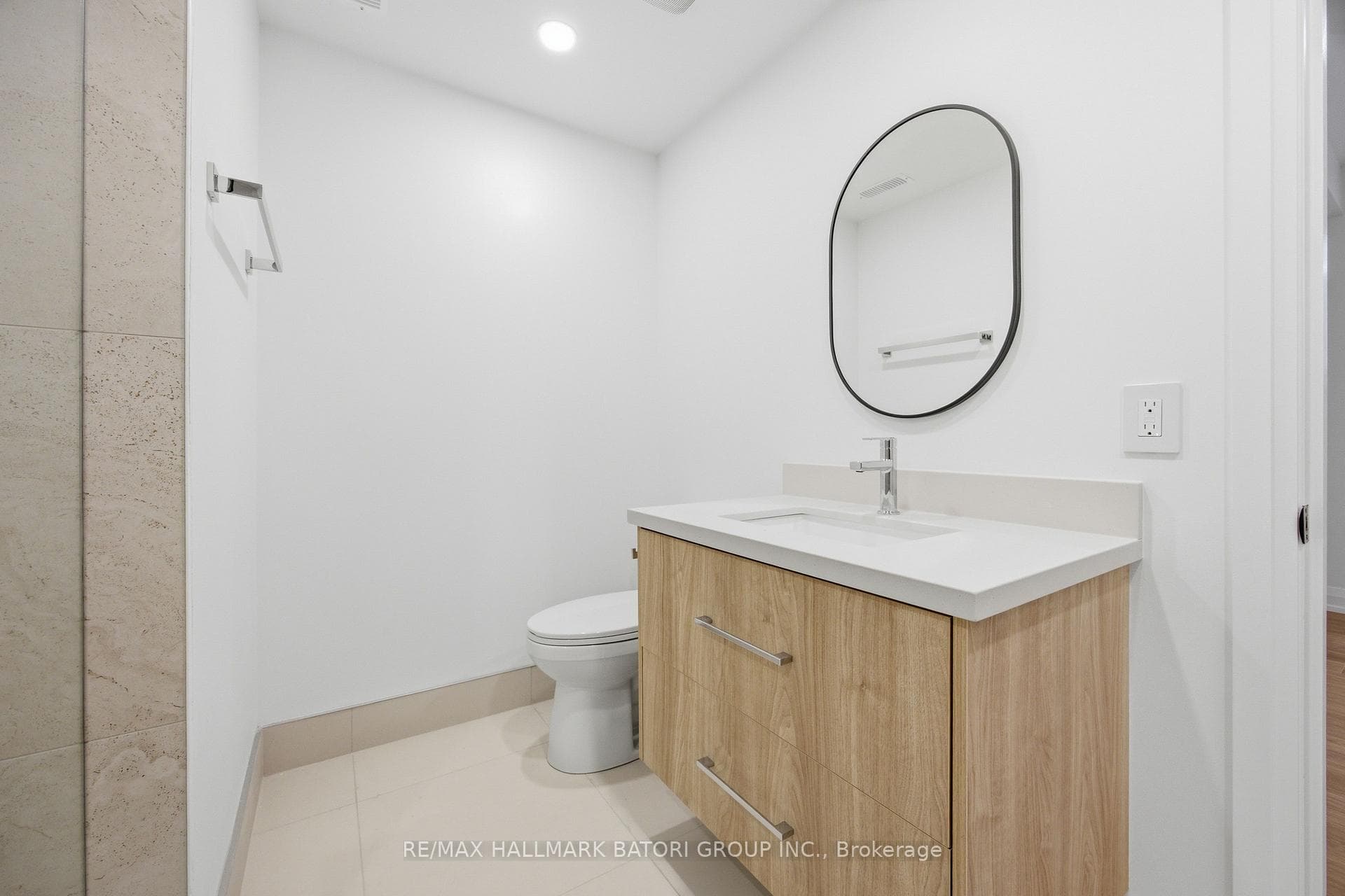 56 Camberwell Road Unit 2 photo 29