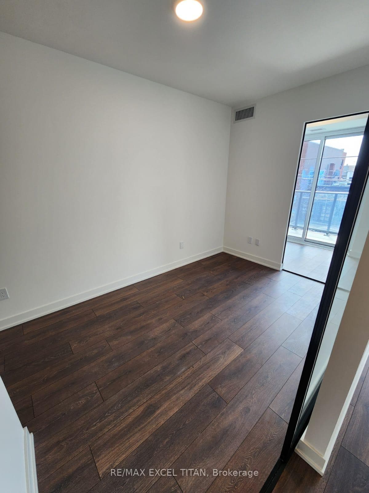 5 Lakeview Avenue Unit 205 photo 10