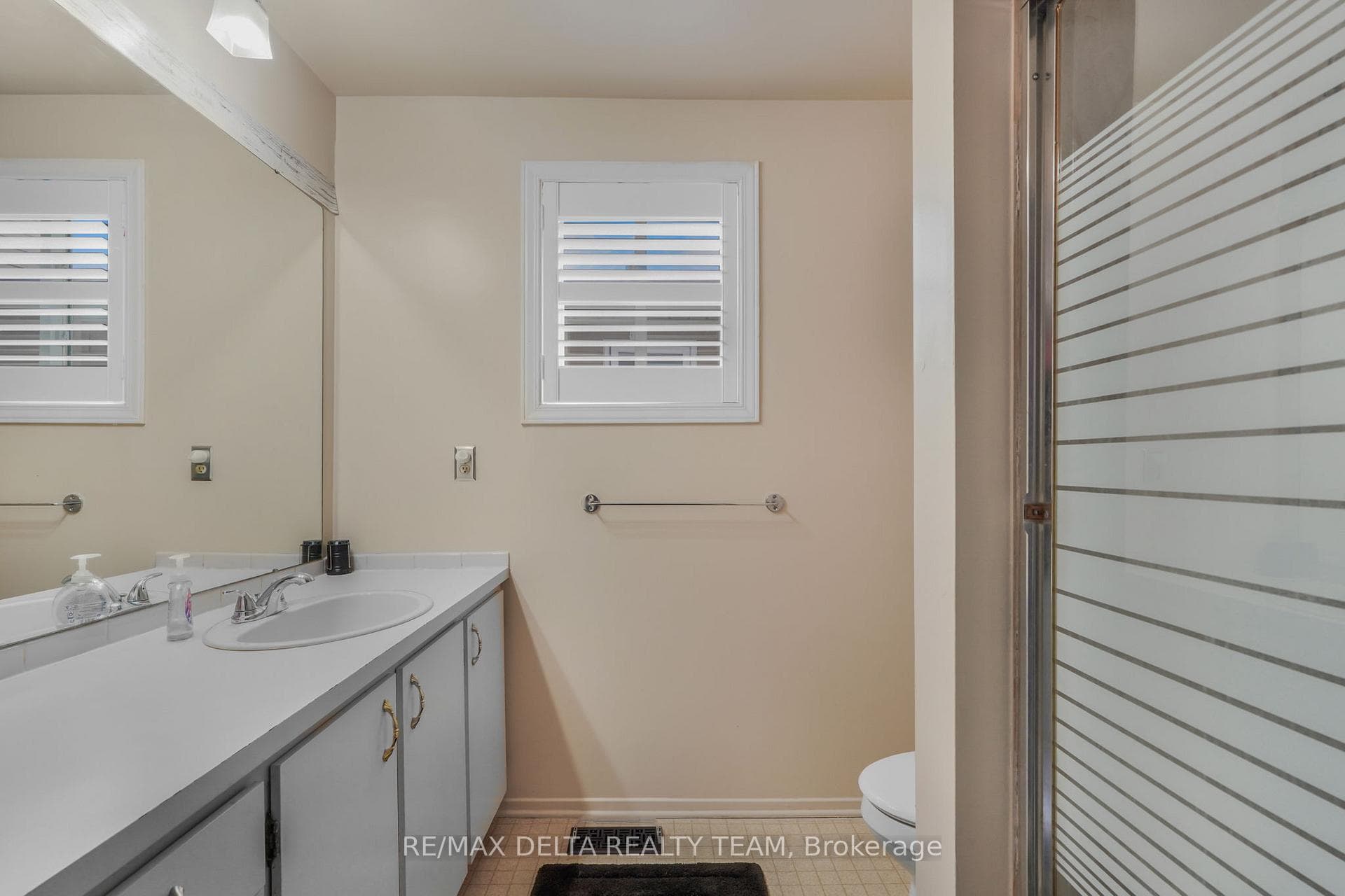 Main Bathroom