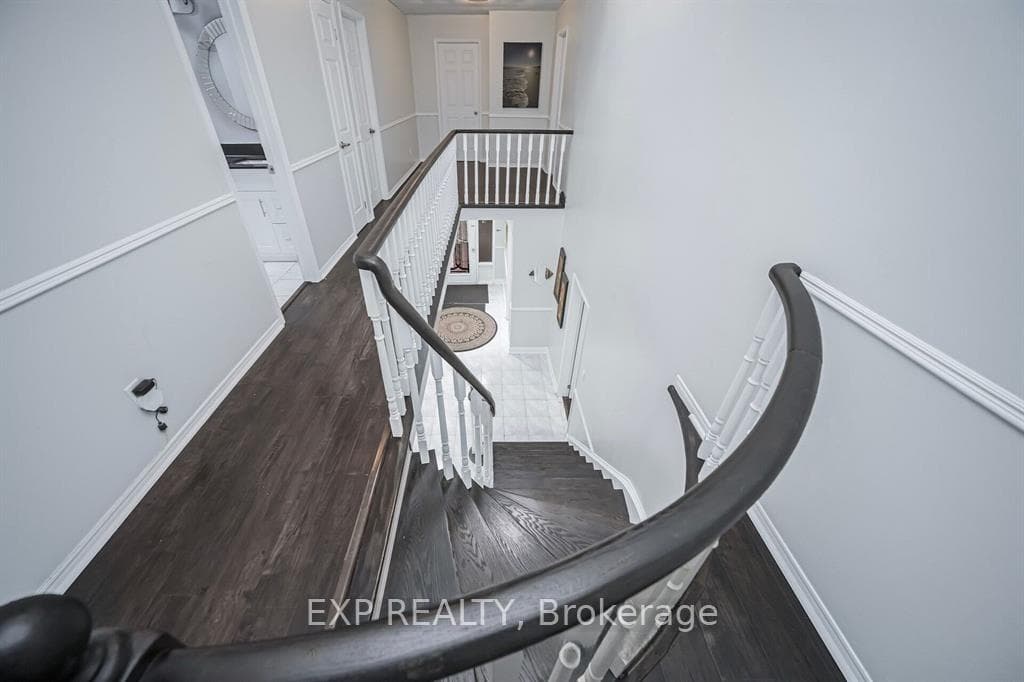 692 Huntington Ridge Drive photo 23