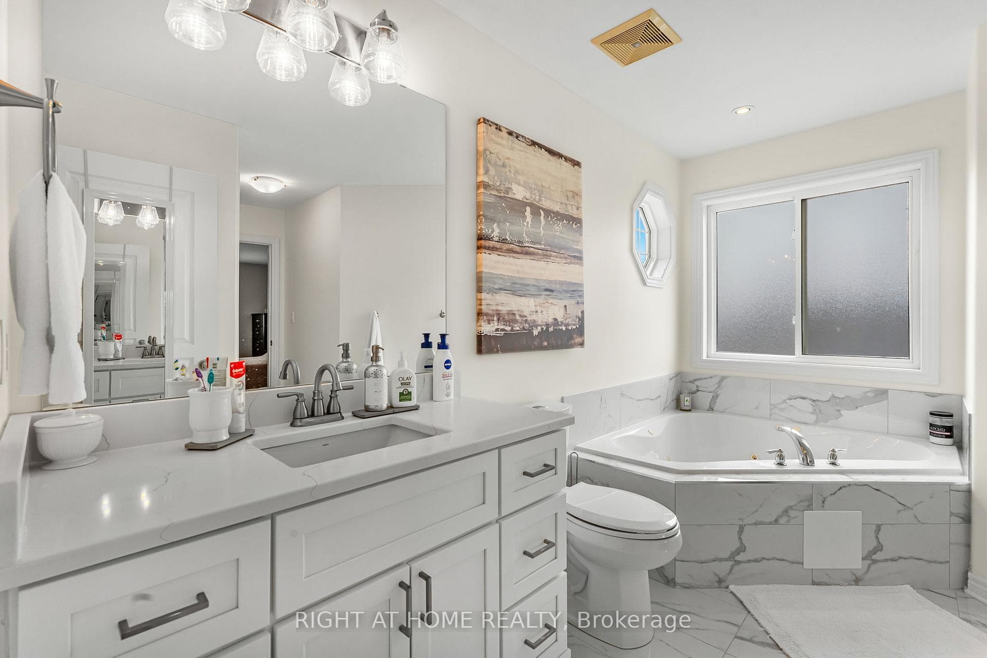 80 Loretta Drive photo 32