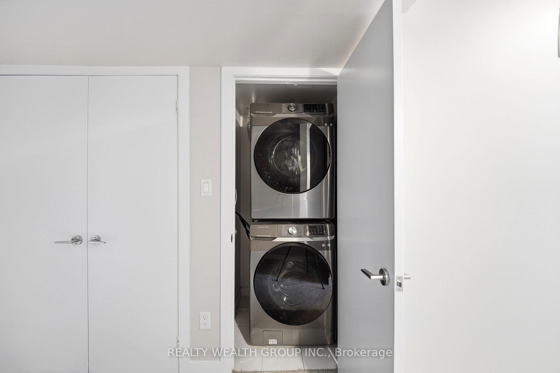 2059 Weston Road Unit 44 photo 14