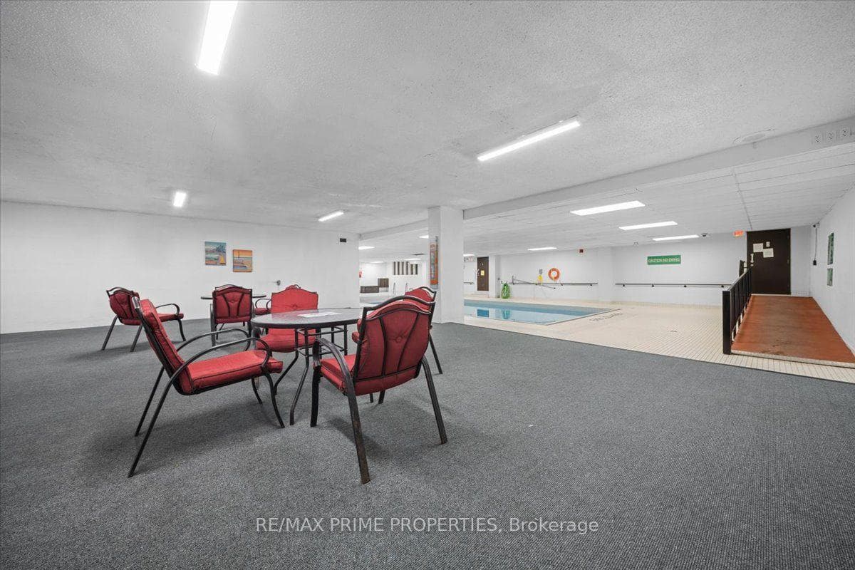 1505 Baseline Road Unit 903 photo 31