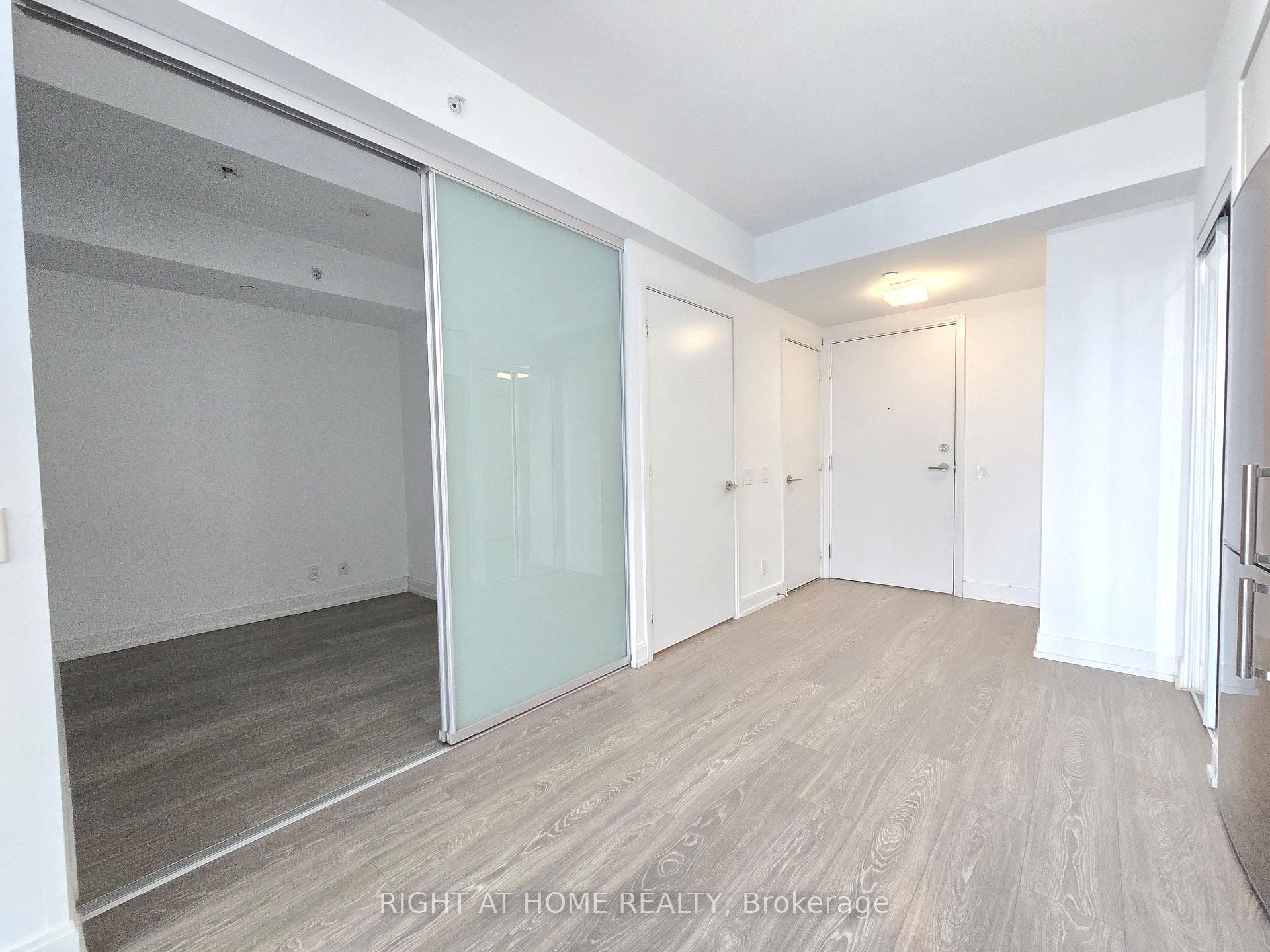 181 Dundas Street Unit 3802 photo 15