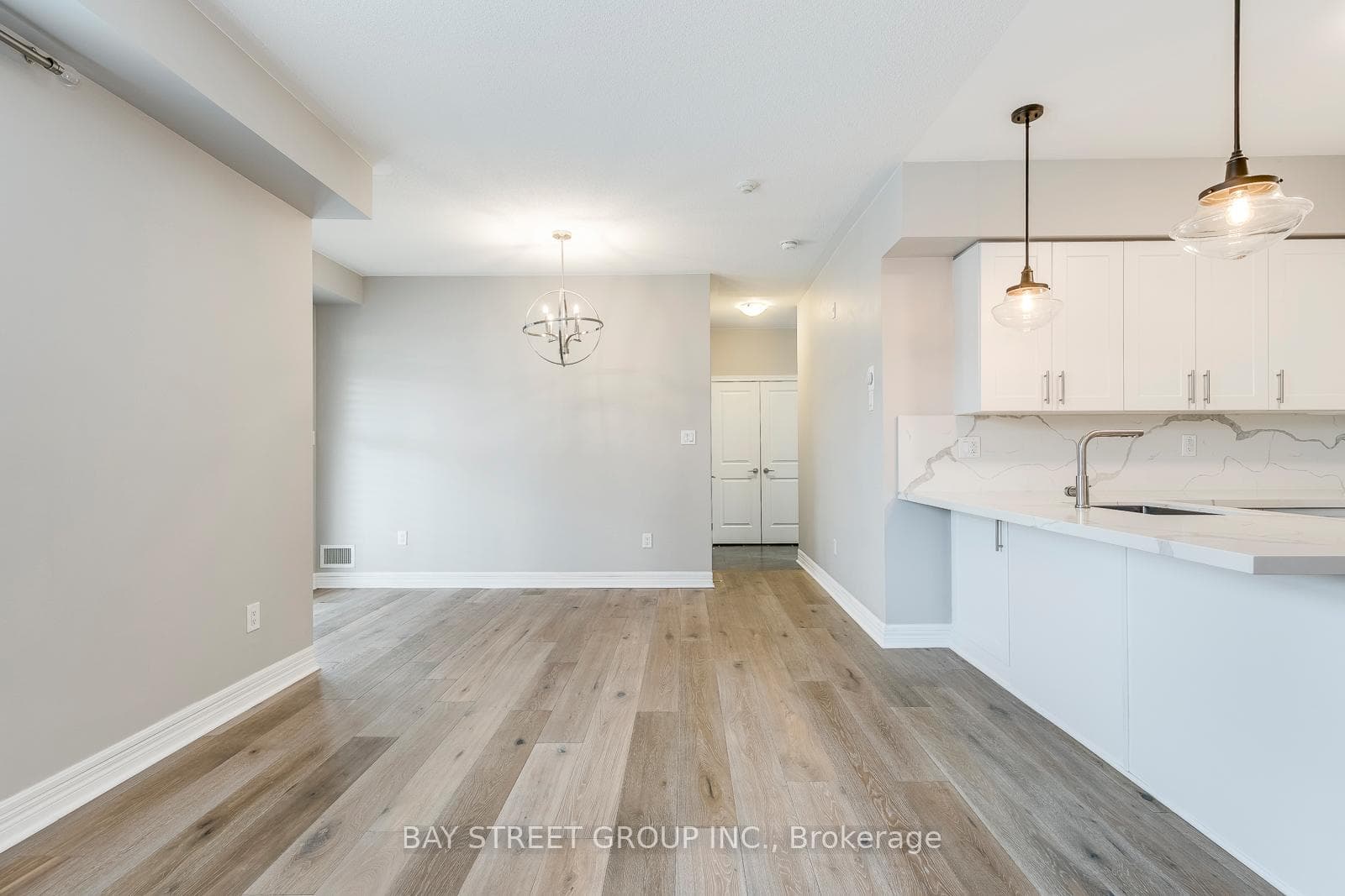 2326 Taunton Road Unit 205 photo 9