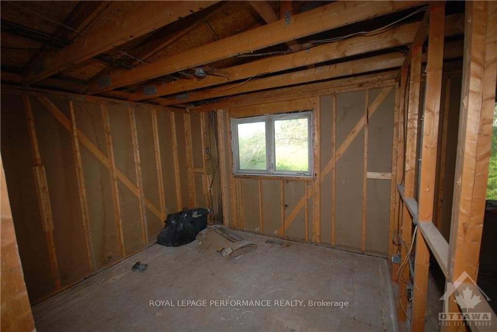 63 BENLEA Drive photo 12