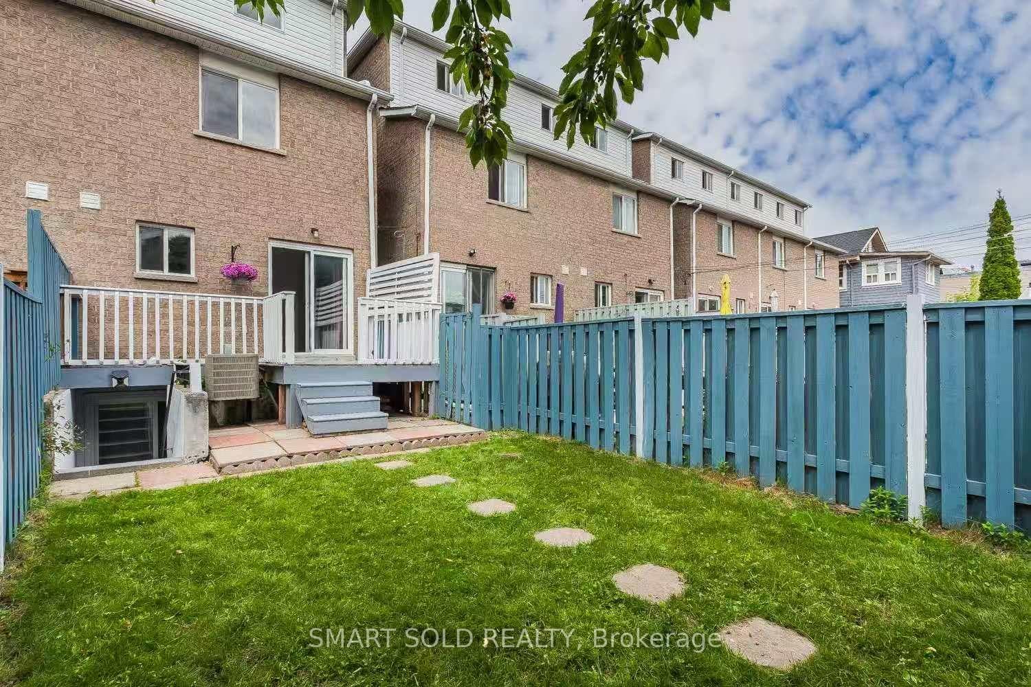 19 Trent Avenue photo 34
