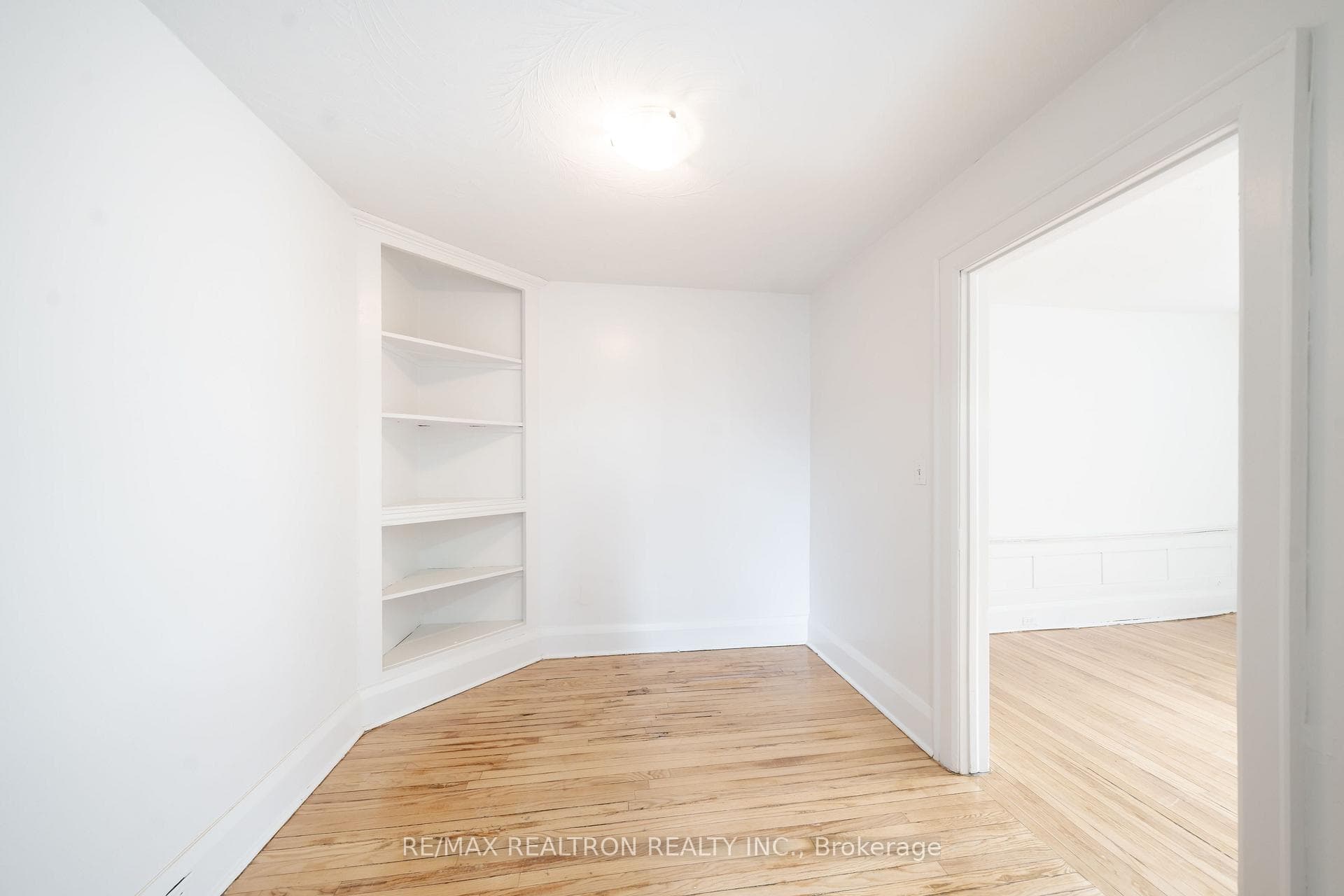 6 Kingston Road Unit 30 photo 5