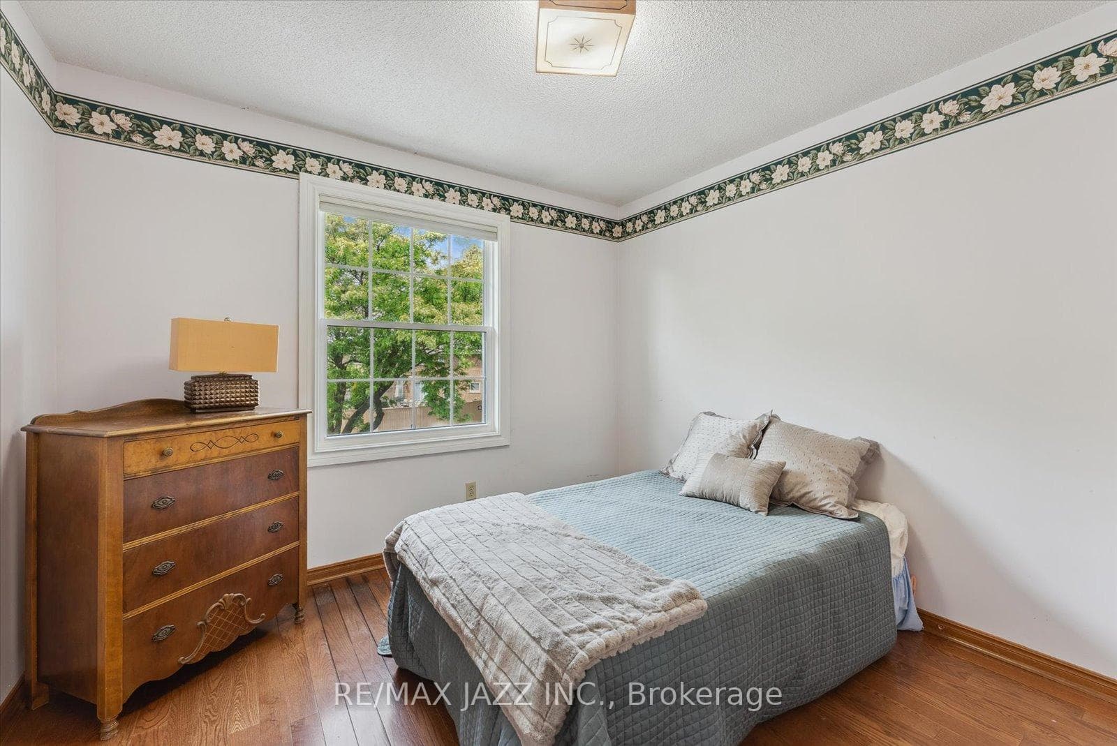 8 Carey Crescent photo 19