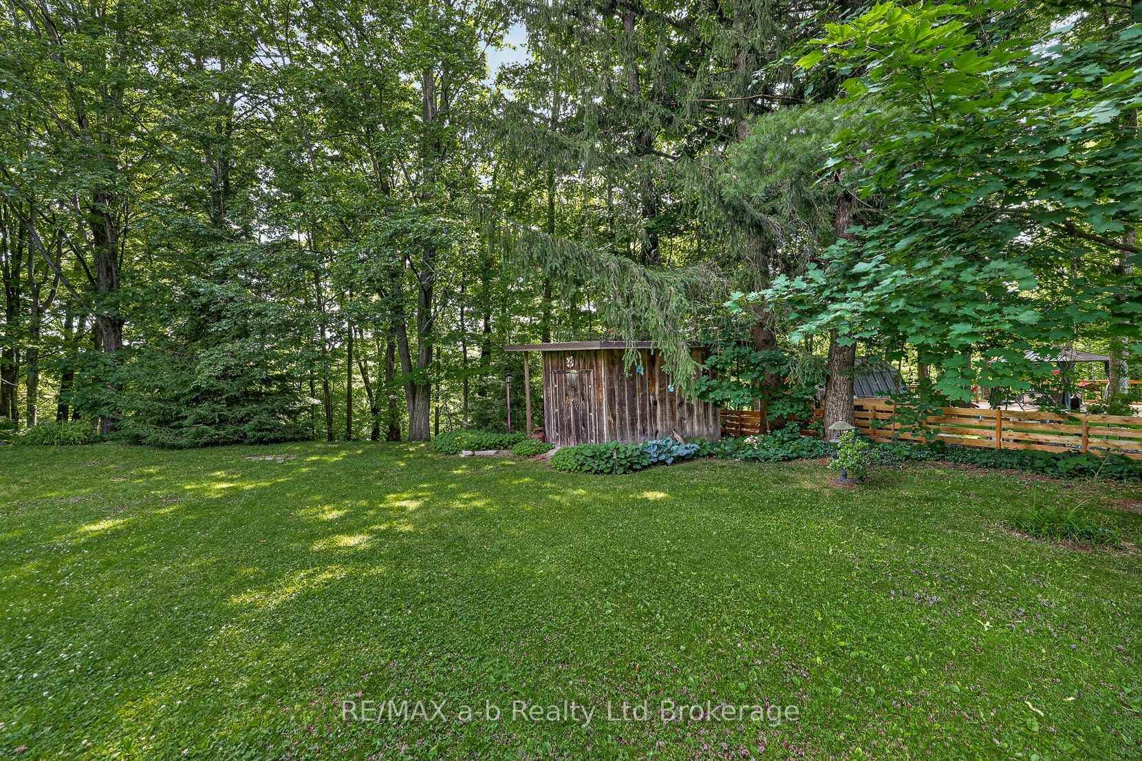 61 Parkwood Drive photo 11