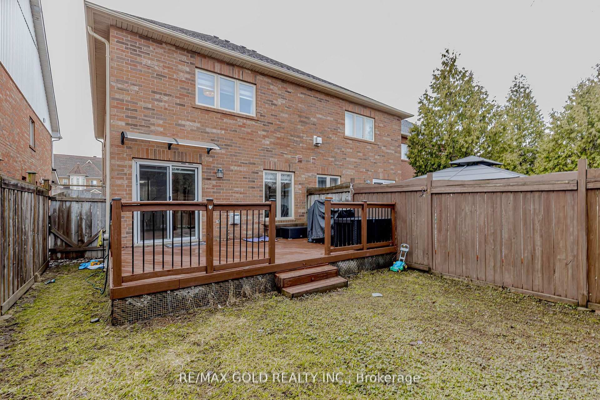 1105 Meadowgrove Court photo 35