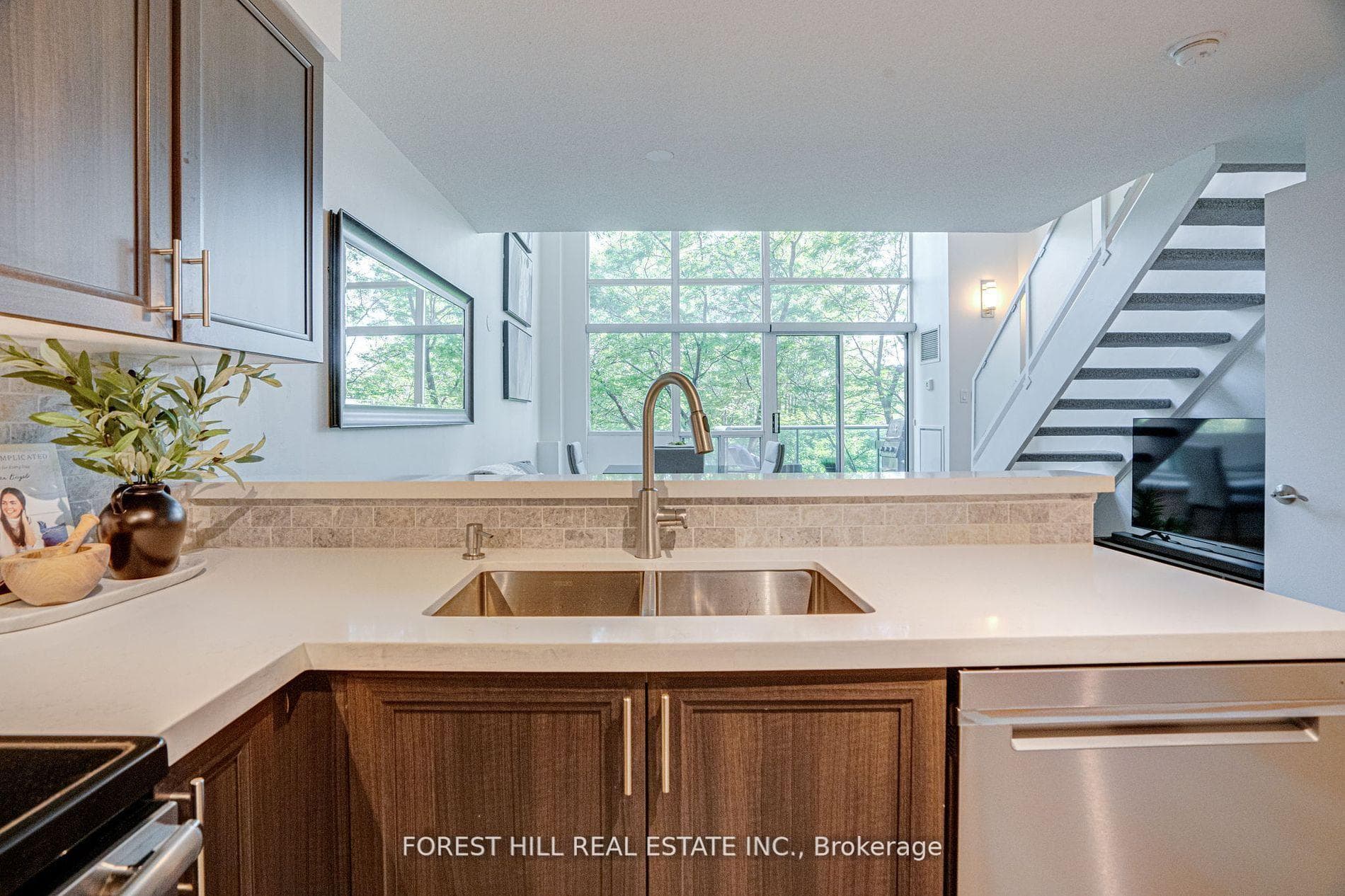200 Manitoba Street Unit 212 photo 6