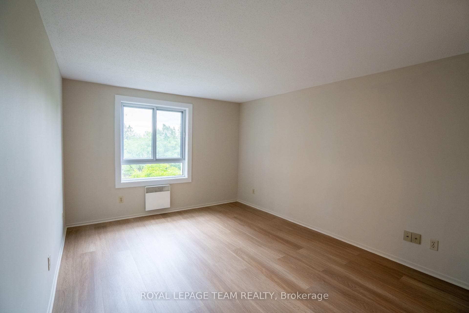 960 Teron Road Unit 401 photo 17