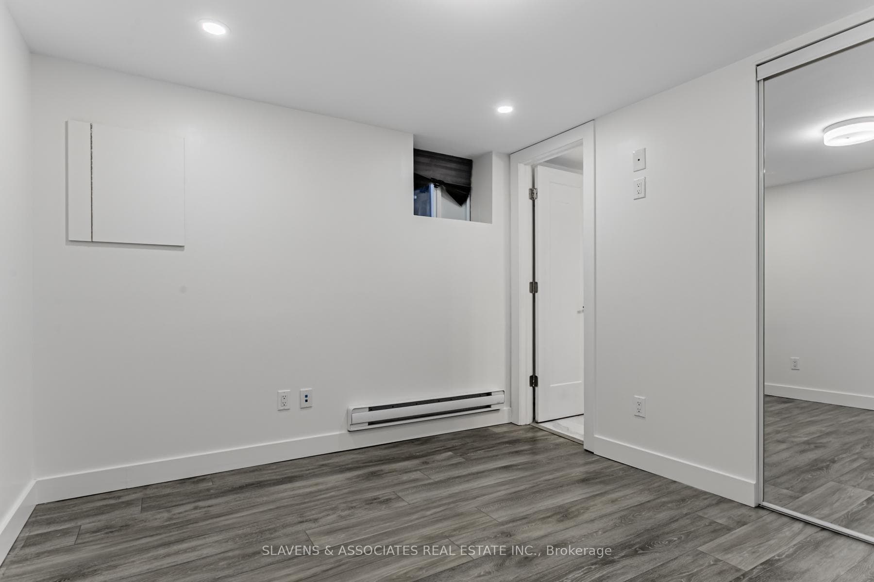 1088 Avenue Road photo 40
