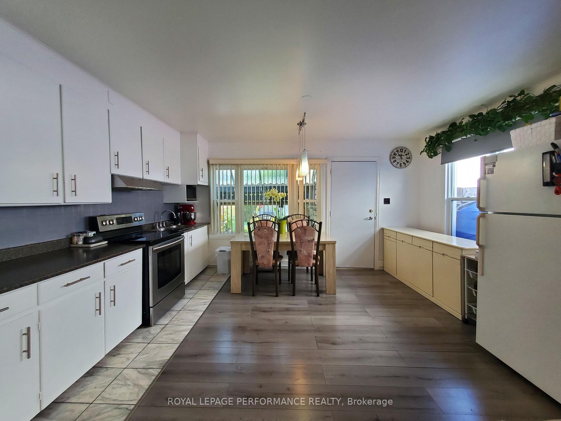 339 Louisa Street photo 12