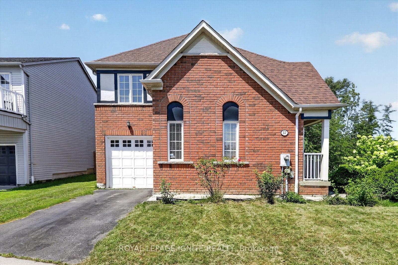 57 Armitage Crescent photo 3
