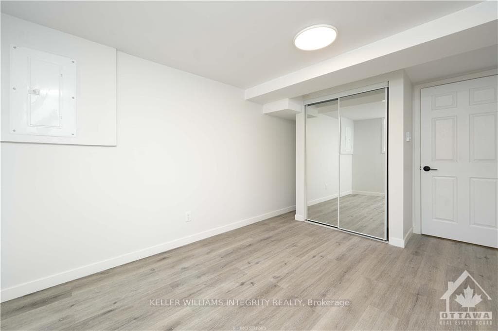 525 BROWNING Avenue Unit B photo 7