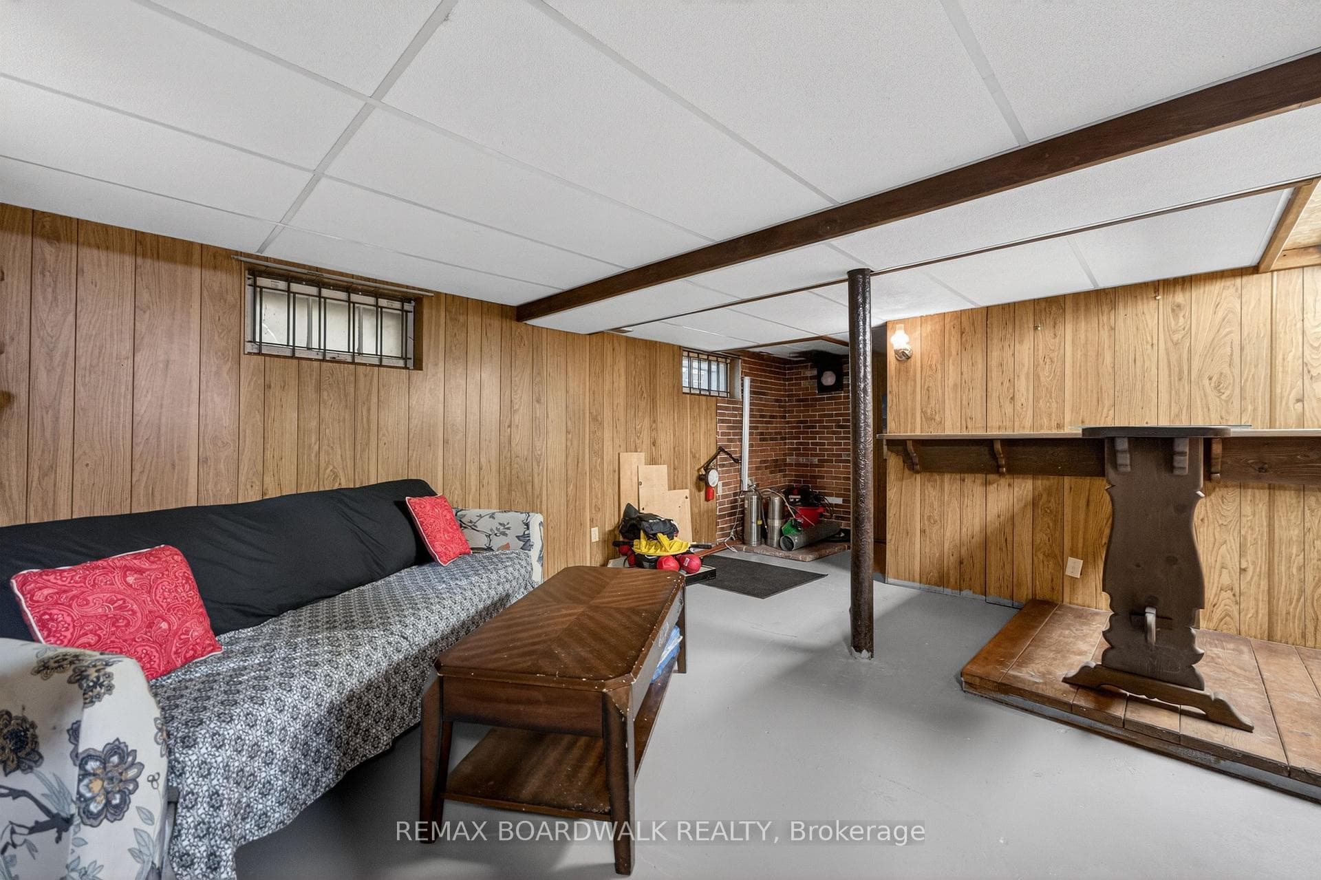 Finished Basement w/Separate Entrance