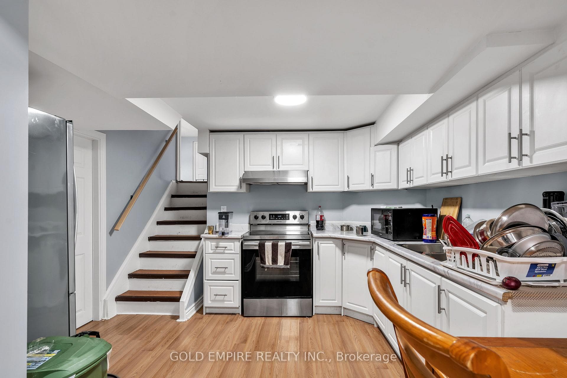 19 Stroud Crescent photo 28
