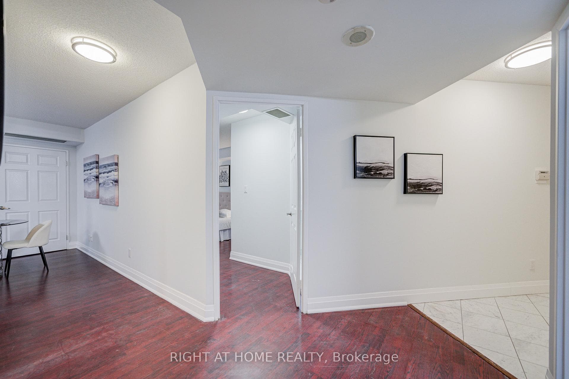35 Empress Avenue Unit 207 photo 8